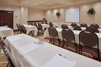 Holiday Inn Express Hotel & Suites Conroe I-45 North