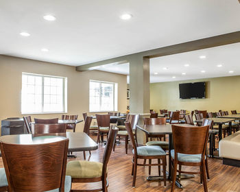 Hotel Mainstay Suites Conference Center