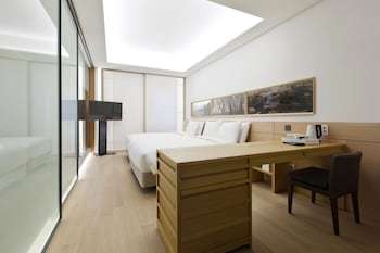 Golden Tulip M Seoul Hotel