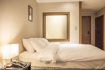 Check Inn Hotel Jeju
