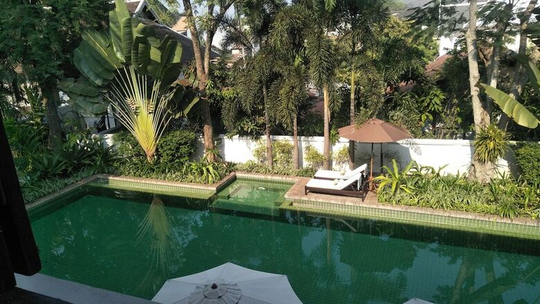 Hotel Satri House