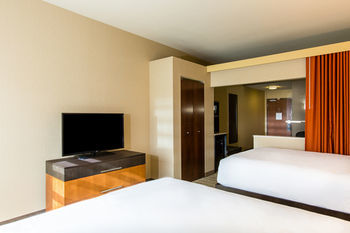 Cambria Hotel & Suites Plano - Frisco