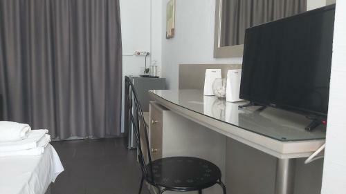 Tonia Hotel