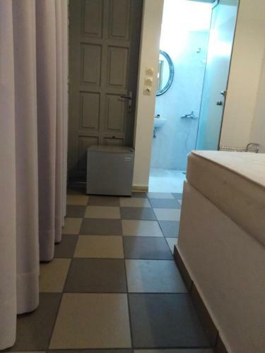 Tonia Hotel