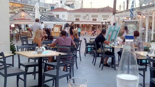Tonia Hotel