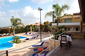 Bed & Breakfast Villa Carlo Resort