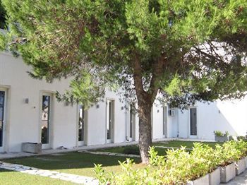 Hostal Oasis Park Hotel