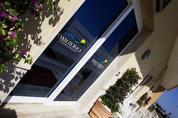 Hostal Oasis Park Hotel