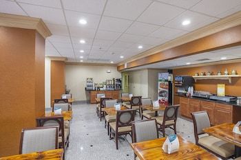 Hotel Quality Inn & Suites Cincinnati Downtown