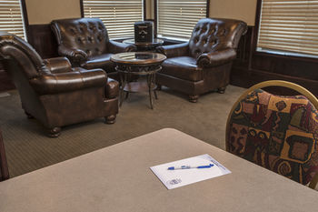Hotel Service Plus Inn And Suites - Grande Prairie