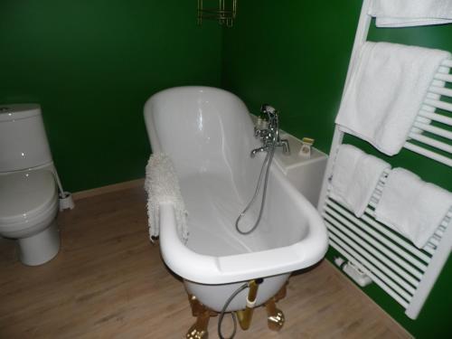 Hostal Guest House Western-city