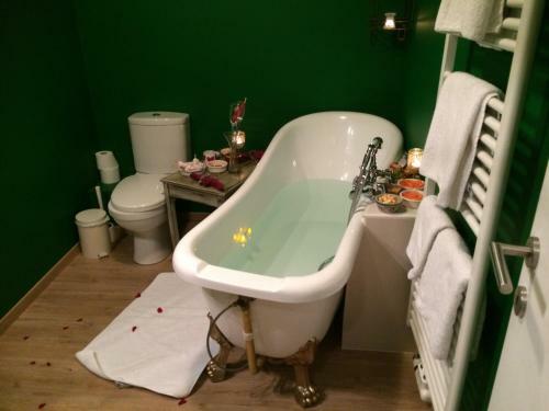 Hostal Guest House Western-city