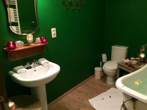 Hostal Guest House Western-city