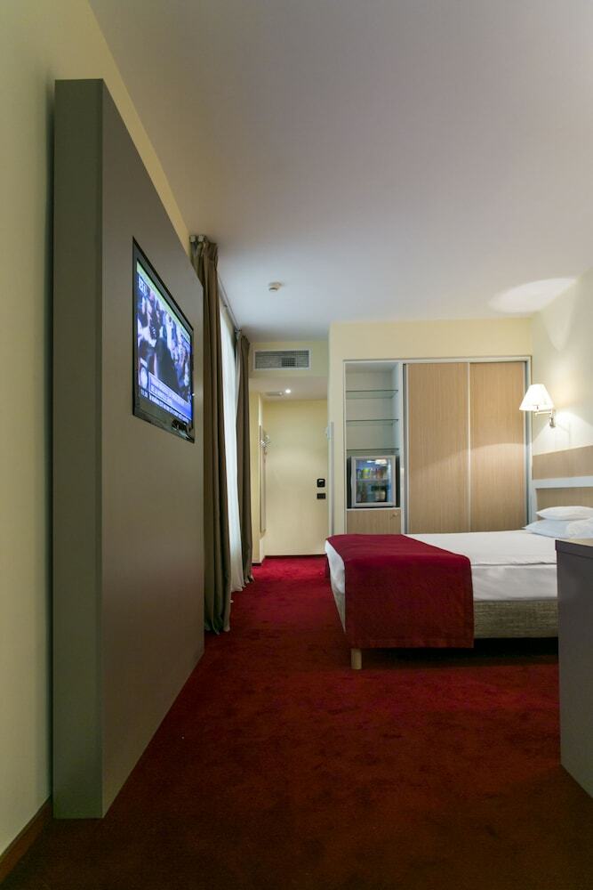 Trianon Hotel