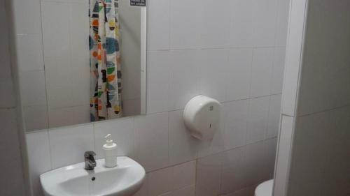 Albergue Backpackers House Bcn