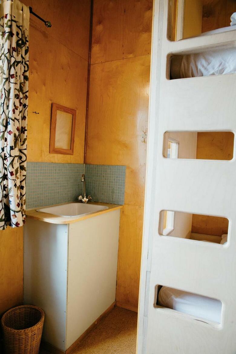 Hafaldan Hi Hostel - Harbour Building