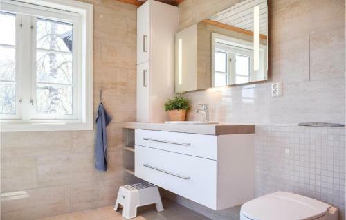 Holiday Home Norheimsund With Hot Tub I