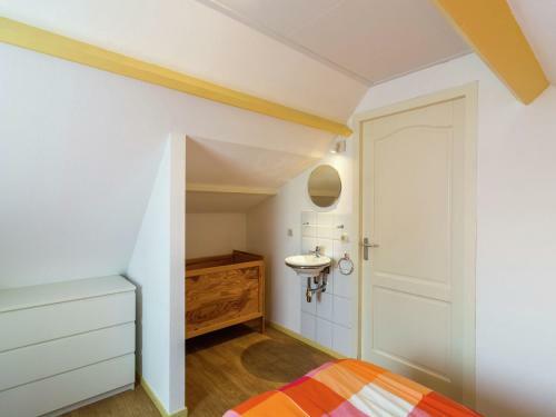 Comfortable Cottage Near Sea In Oosterend Terschelling