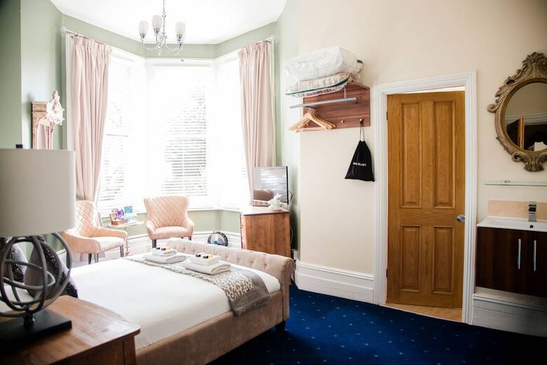 Hostal Washington House Hotel