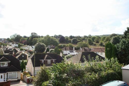 Hostal Churston Way Lodge Guest House