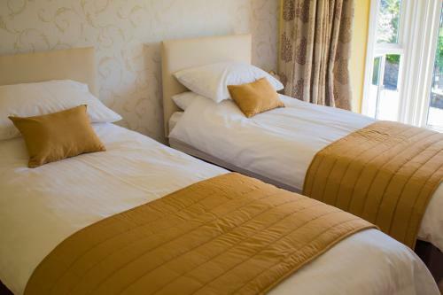 Hostal The Grange Guesthouse, Cefn-coed
