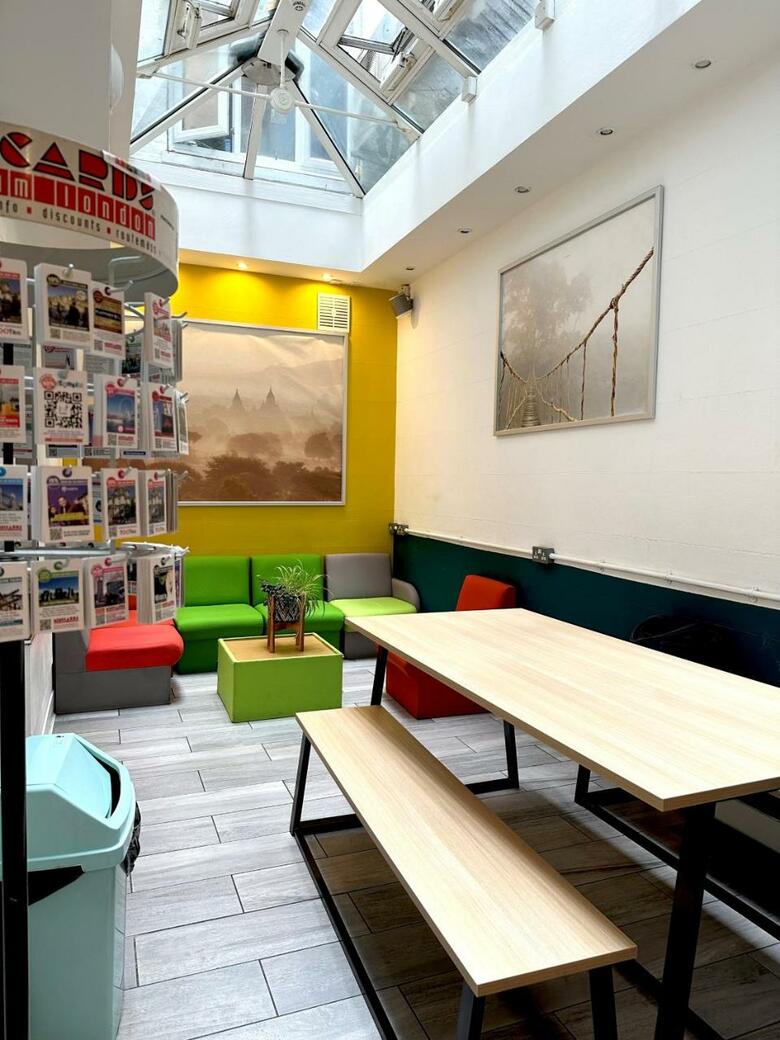 Hotel Smart Hyde Pk Inn(dormitories)