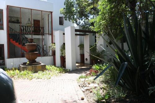 Bed & Breakfast Khayalami Lodge