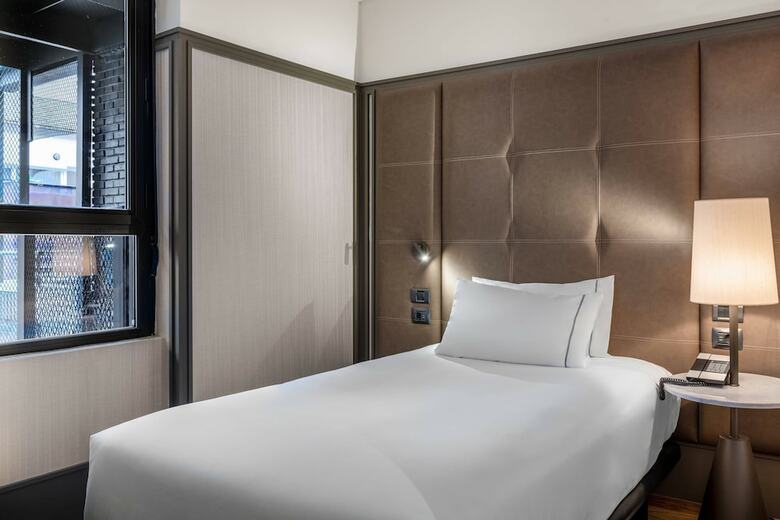 AC Hotel Avenida de Am�rica By Marriott