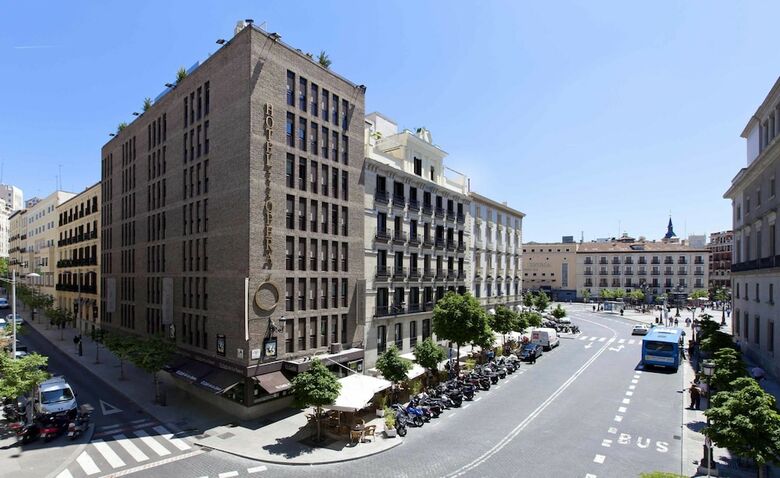 Hotel Opera