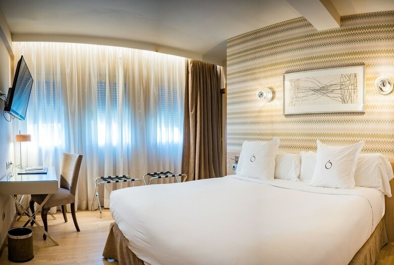 Hotel Opera