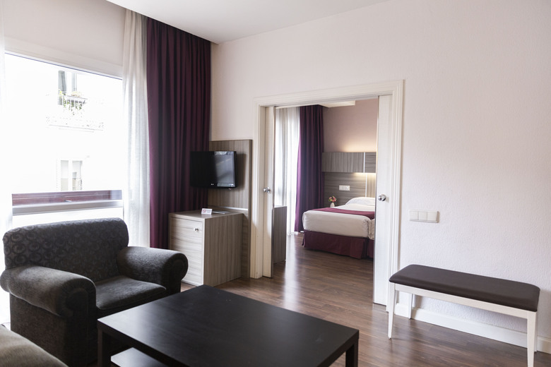 Hotel Serrano