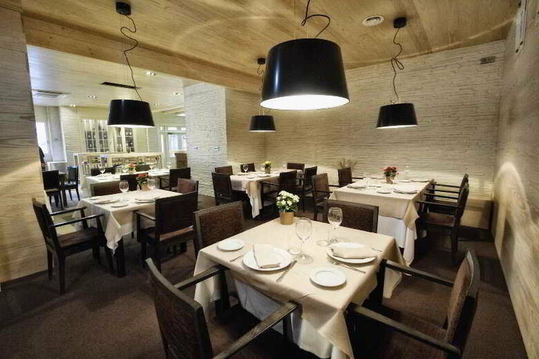 Hotel Arcea Los Lagos