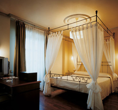 Hotel Azofra