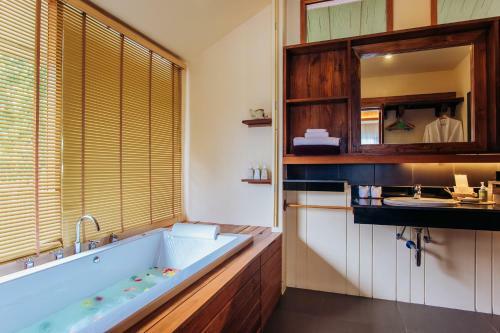 Hotel Koh Yao Yai Hillside Resort