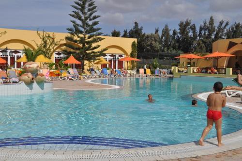 Sandra Club - Family Hotel