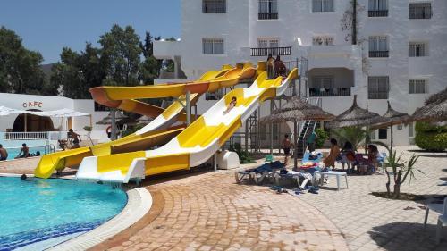 Sandra Club - Family Hotel