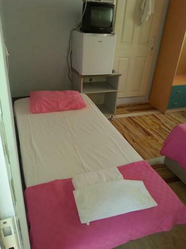 Bed & Breakfast Yona Motel