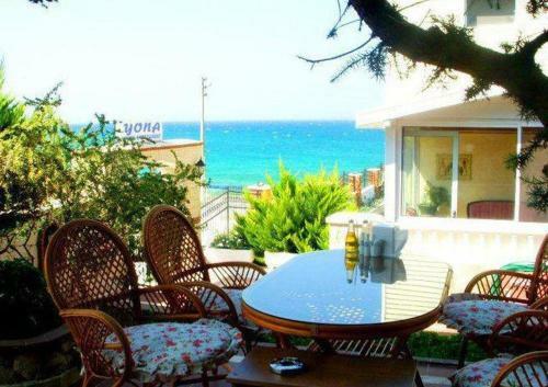 Bed & Breakfast Yona Motel