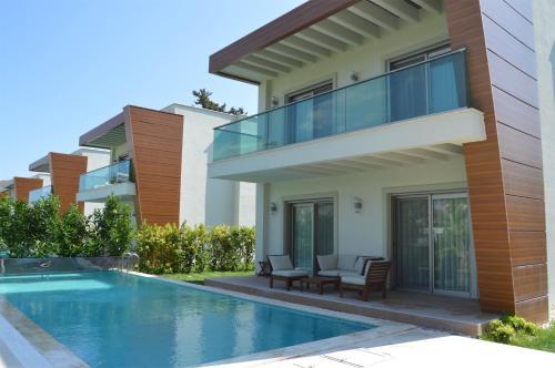 Hotel Neon T�rkb�k� Villas