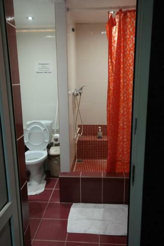 Hostal Guest House Revolyutsii 28