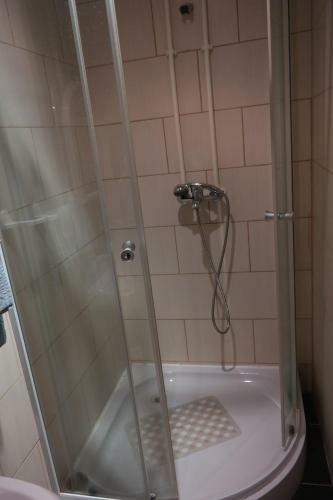 Hostal Guest House Revolyutsii 28