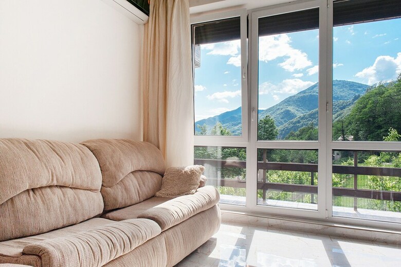 Oplot Hotel