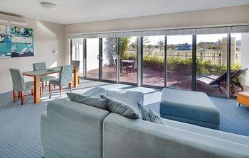 Hotel Seashells Mandurah