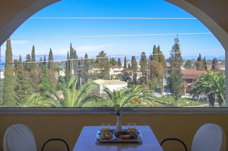 Art Hotel Debono
