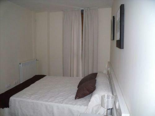 Apartamentos Valle De Tena - Las Margas Golf