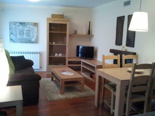 Apartamentos Valle De Tena - Las Margas Golf