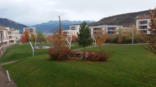 Apartamentos Valle De Tena - Las Margas Golf