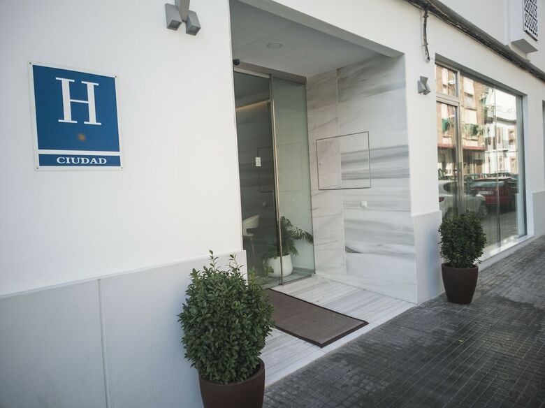 Hotel Abadi