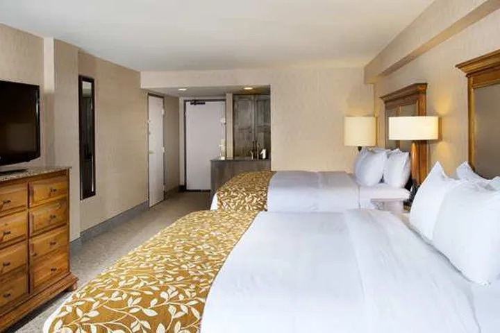 Hotel Alpenrock Breckenridge, Curio Collection By Hilton