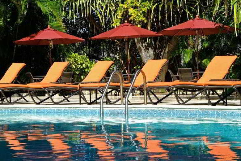 Hotel Settlers Beach